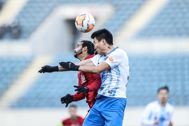 曼城5-0大胜诺维奇，年轻小将梅开二度